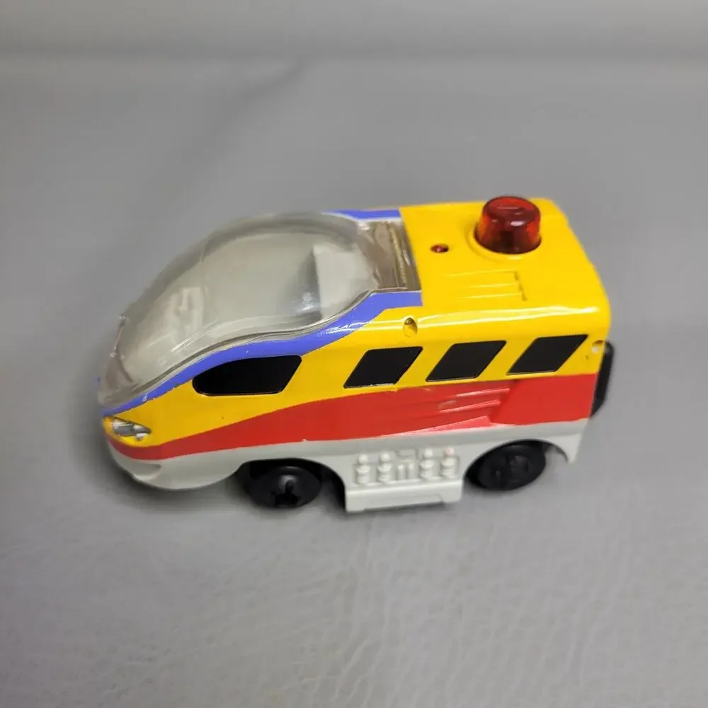 GeoTrax Rapid Rescue Water Canon Firehose Trolley Street Car Yellow Aero Eric